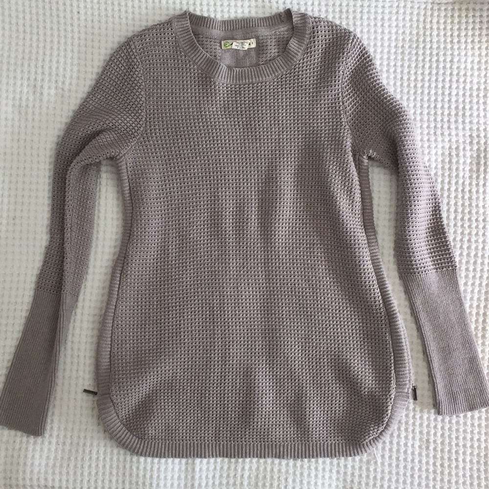 Akini knit pull-over sweater